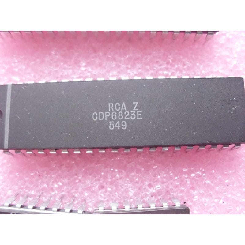 Interface d'Entrée/Sortie RCA CDP6823E