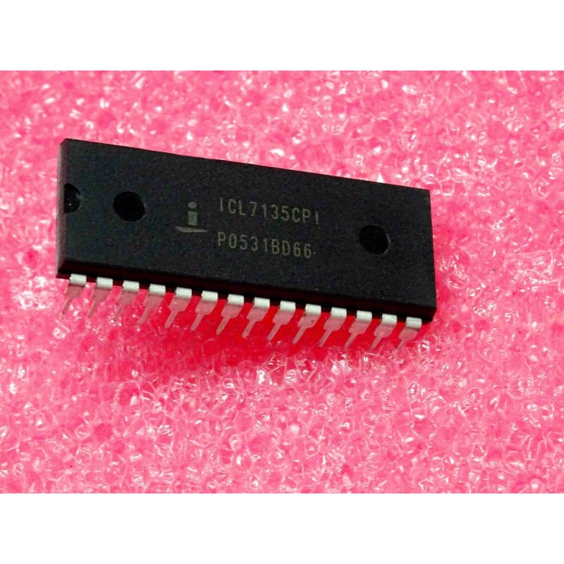 Convertisseur A/N 4½ Digits Intersil ICL7135CPI