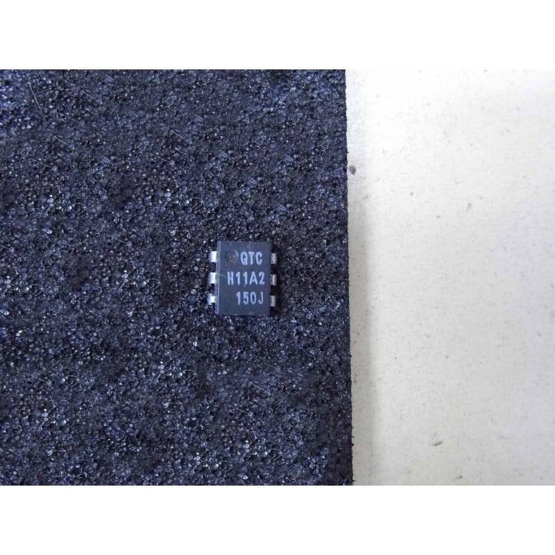 Optocoupleur à Phototransistor H11A2