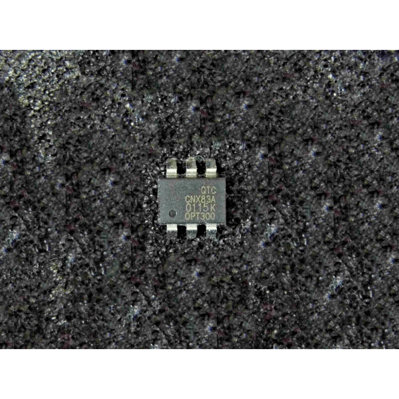 Optocoupleur à Phototransistor CNX83A