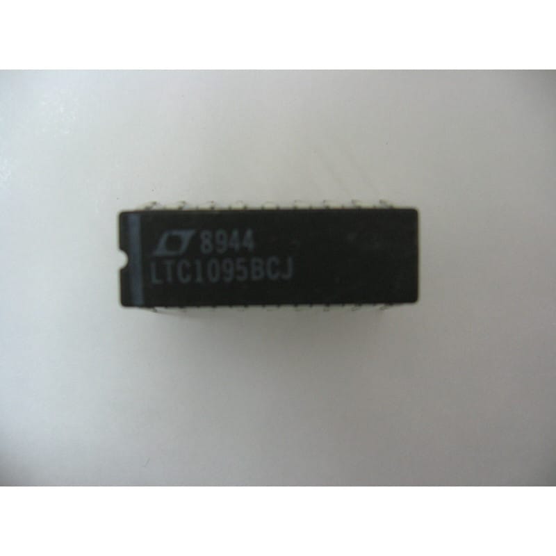 Convertisseur Analogique-Numérique 10 bits avec Multiplexeur Linear Technology LTC1095BCJ