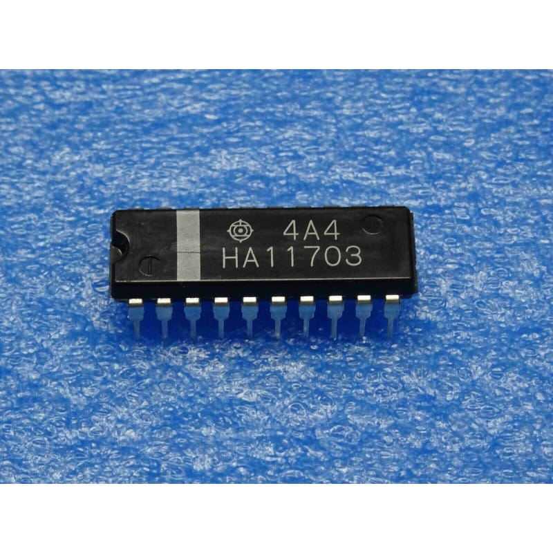 Circuit de Traitement de Signal FM / Égaliseur de Phase Hitachi HA11703