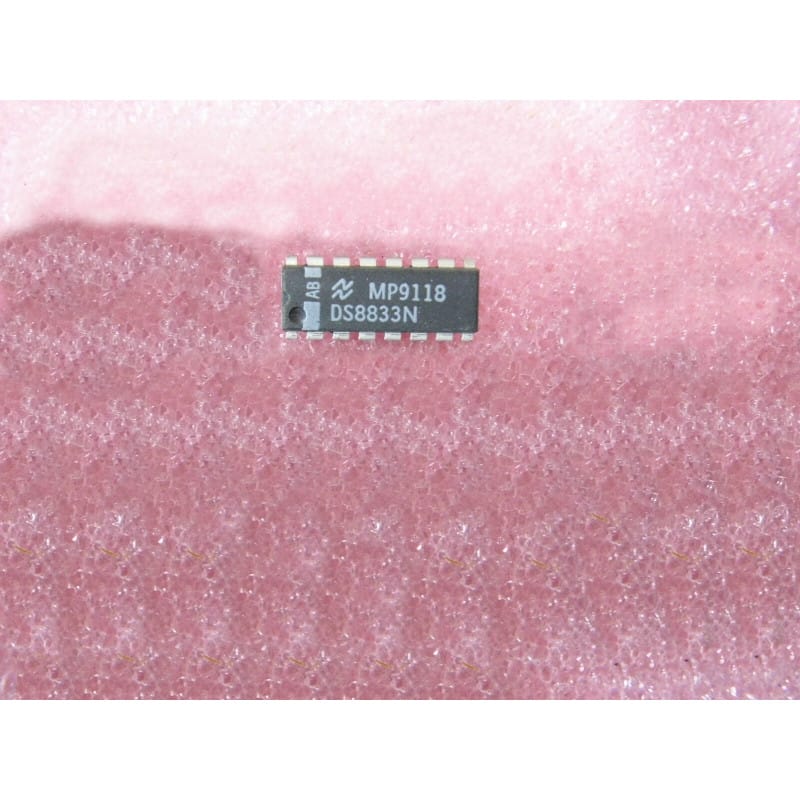 Émetteur-Récepteur de Bus Quadruple TRI-STATE DS8833N