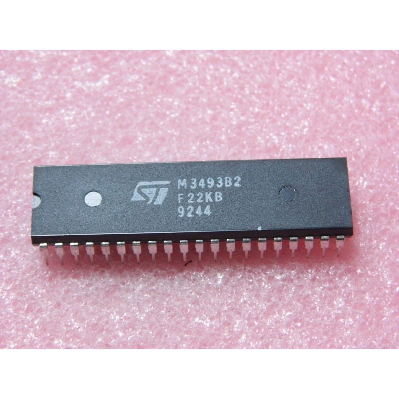 M3493B2 / M 3493 B2 - Générateur de Synthèse Vocale LSI / Processeur Vocal DIP-40