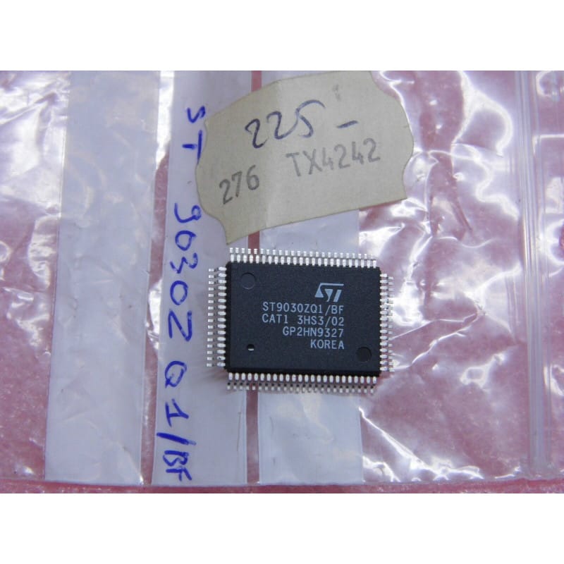 ST9030ZQ1-BF / ST 9030 ZQ1-BF - Microcontrôleur 8/16 bits PLCC (STMicroelectronics)