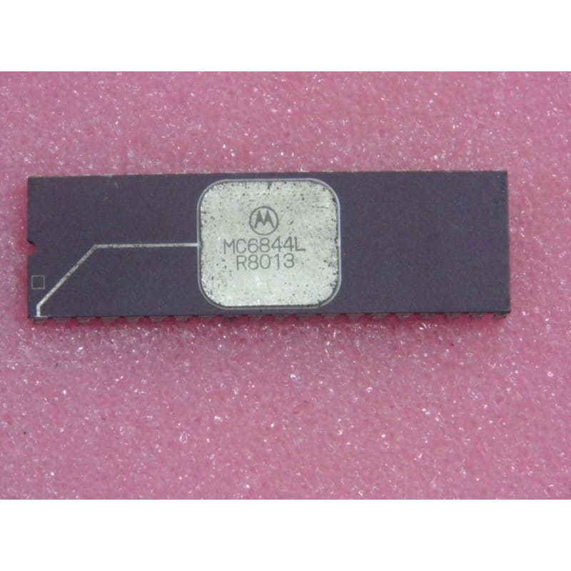 MC6844L / MC 6844 L - Direct Memory Access Controller (DMAC) 8-Bit DIP-40