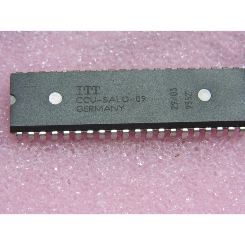 CCU-SALO-09 (ITT) - Circuit Intégré Spécifique / Microcontrôleur (Boîtier DIP-40)